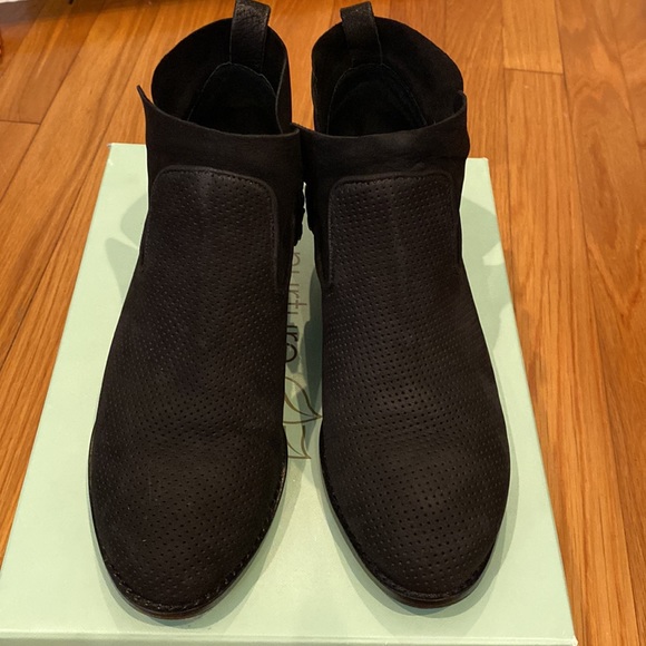 Nurture Carnes Bootie - Picture 2 of 3